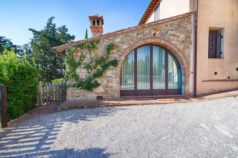 Main entrance ground floor