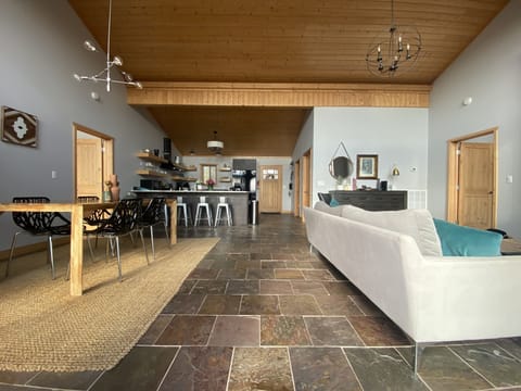 Open plan dining and living area, room for all. 