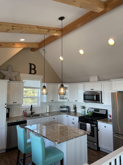 Bright & open kitchen area