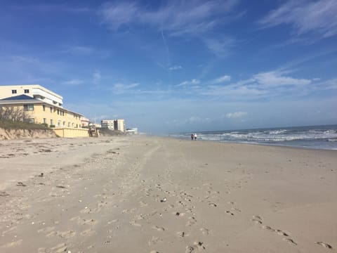 Close proximity to beach