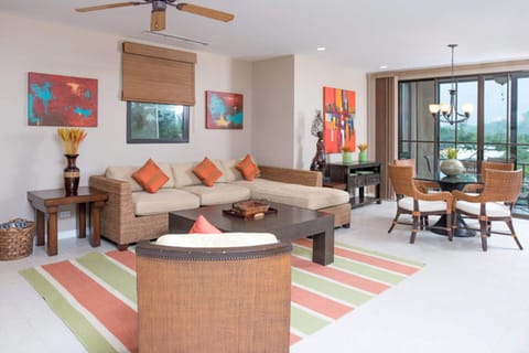 Large end unit three bedroom condo with open concept living and dining area