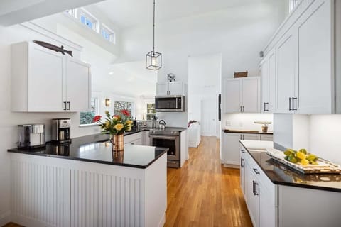 Here is the Windward kitchen