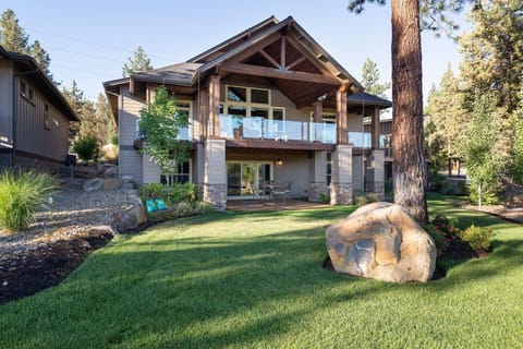 Welcome to WoodRiver House! We hope we get to host you at this unforgettable Bend rental!