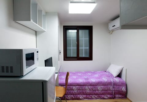 private studio apartment (Blue Dia)