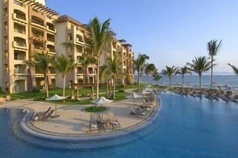 Wow Factor -- Beautiful resort area