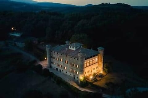 9792cefd b6fb 4eef a8b8 771dc1a2b5d6