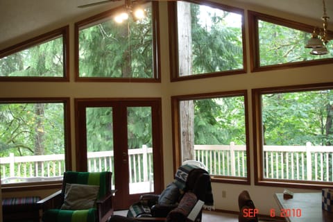 GREAT SPACE to Unplug, Relax & Enjoy the Natural Beauty. WISH I WAS THERE NOW!