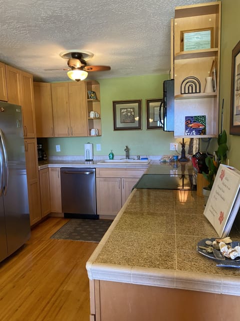 Fully stocked Kitchen
