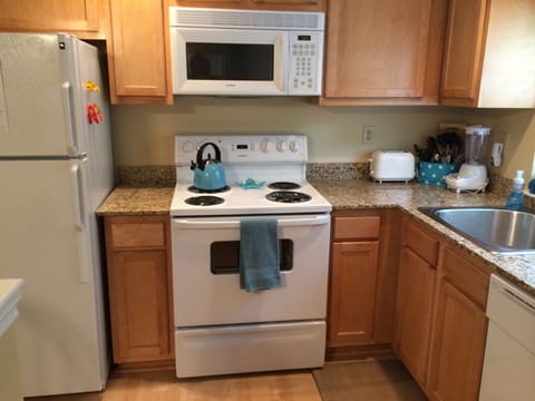 fully equipped kitchen