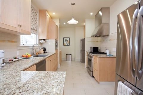 Gourmet kitchen with tons of counter space