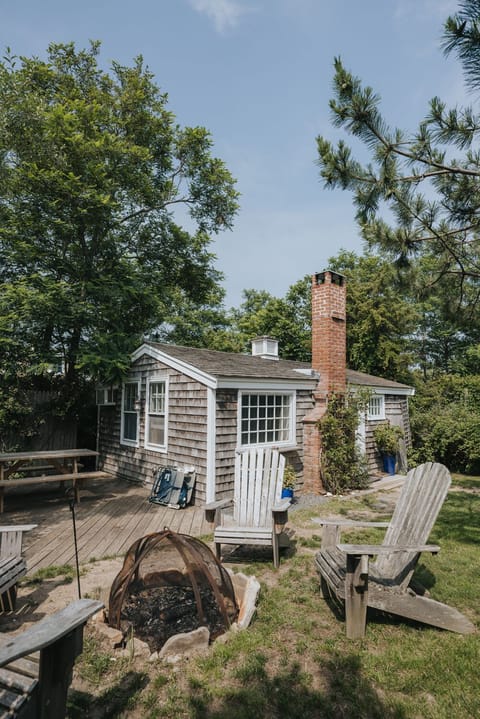 Outdoor seating area at Rose Cottage and Lil Rose