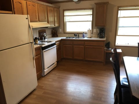 Kitchen
Microwave, Stove, Refrigerator, Coffee Pot, etc.