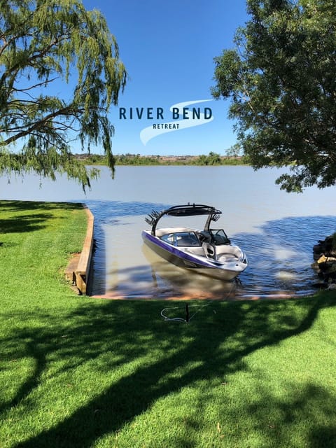 Great beach to park the boat