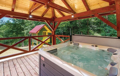 hot-tub