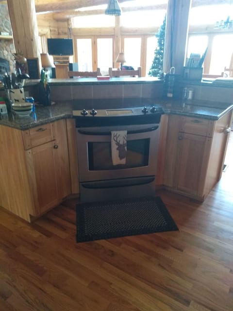 kitchen open up to great room