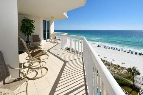 Gulf front balcony with more than 300 sq ft!