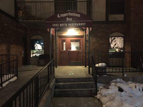 Copperbottom entrance