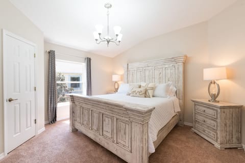 The Yacht Club- Master Bedroom 2