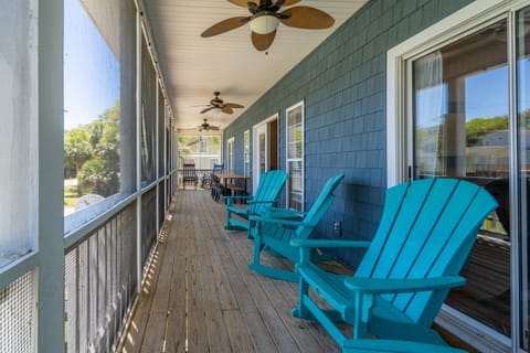 Large Screened in Porch