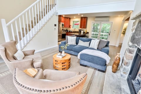 Living room sitting area by the fireplace.