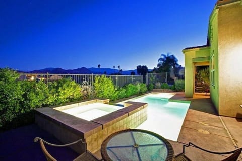 Romantic Mountain Views from Pool and Spa