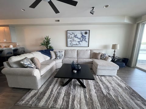 New remodeled with great view of the main channel. 