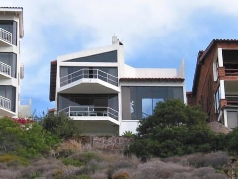 Great Views Ocean Front and Golf course views