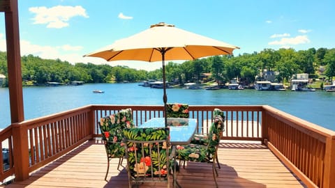 Lower level deck view