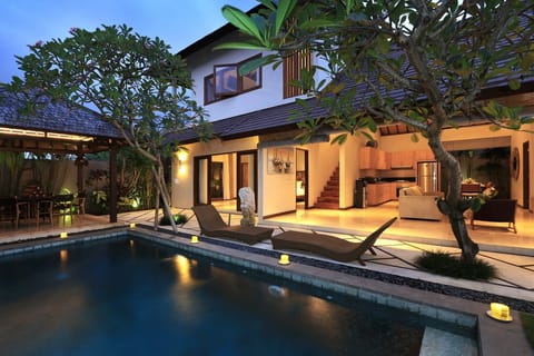 Three Bedrooms Desa Di Bali Villas