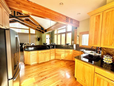 Large open kitchen with new appliances