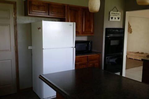 Another shot of the updated kitchen.