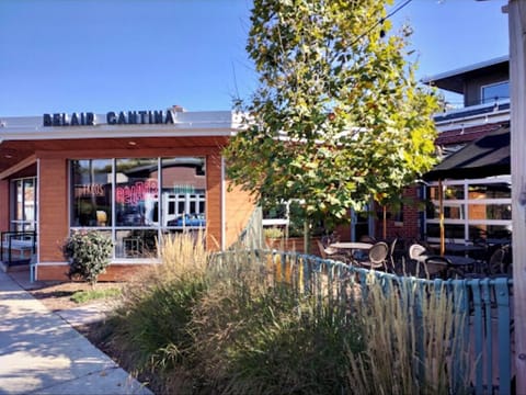 Bel Air Cantinawalking distance from the house. 