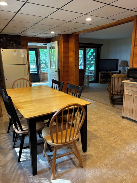 Dining area /open floor plan
