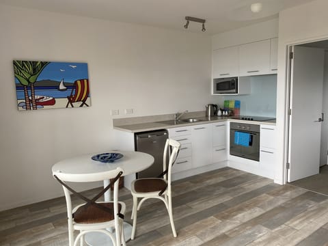Kitchen dining area