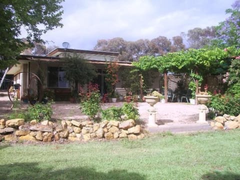 Border Cliffs River Retreat