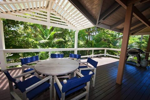 Breeya - Veranda, rainforest then Beach 