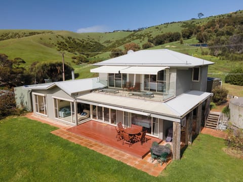 Snellings Beach House is three minutes walk to the beach with great sea views.
