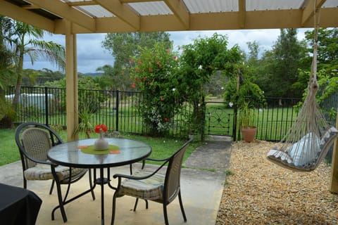 guest courtyard