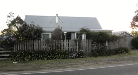 Street view of cottage