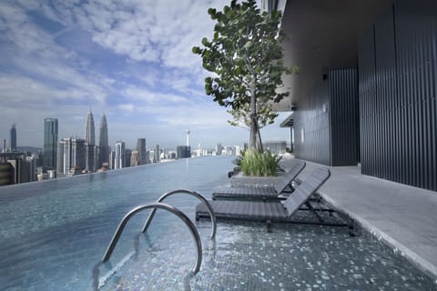 Skyline Infinity Pool