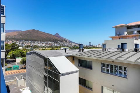 Mouille Point Apartment 9