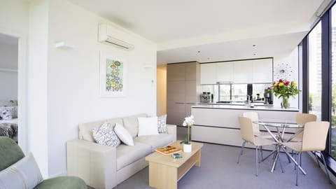 Living and kitchen area