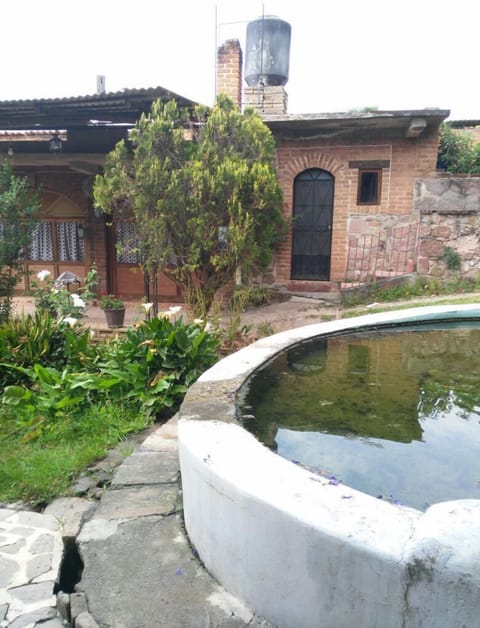 Just in downtown, near many places of tourist interest House in Valle de Bravo
