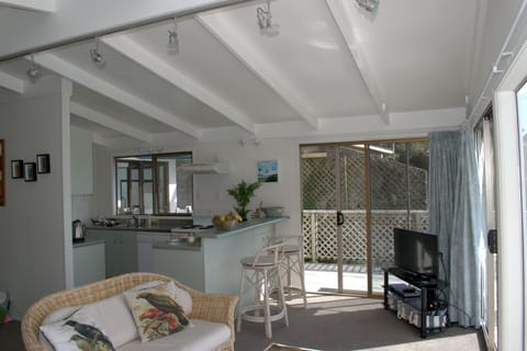 Full Kitchen off the lounge area