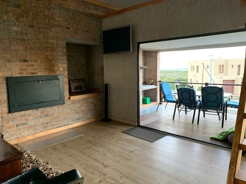 Indoor and outdoor braai