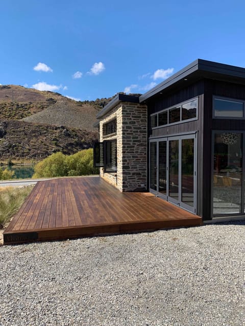 The perfect location right on the lake 