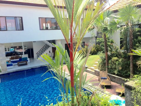 Palm Court Residence welcomes guests who are looking for simplicity and tranquility