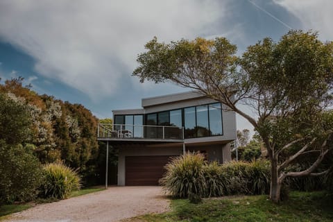 SHEARWATER BEACH HOUSE