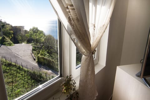 The location of the apartment is ideal for a relaxing holiday away from it all.