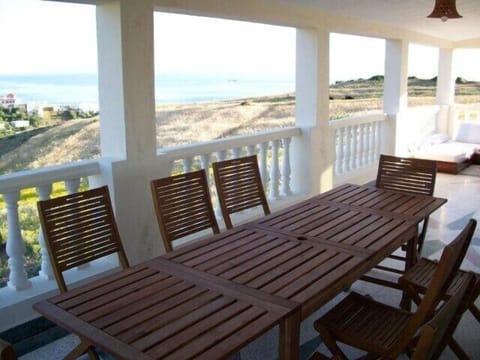 Patio table